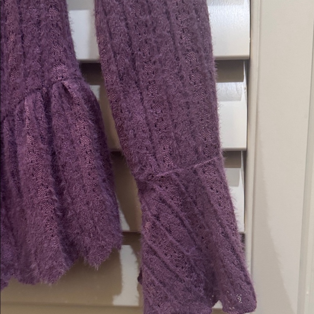 Dazy Lavender Off-Shoulder Ruffle Sweater - Picture 4 of 7